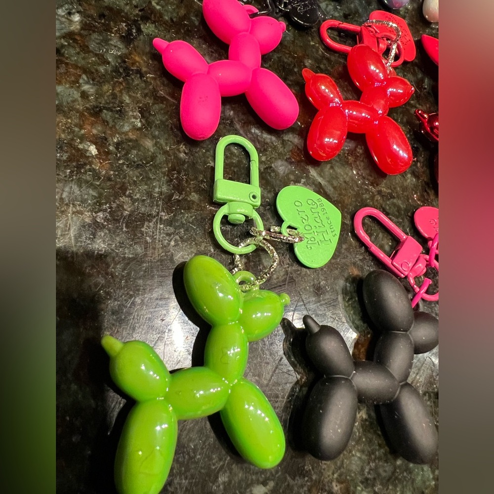 ❌Reserve for @fleurs5❌Dogs Bagcharm/keychain Iridescent Colors Pick 1 - Picture 10 of 15